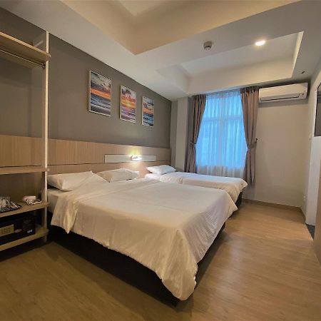 Walk In Hotel Kota Kinabalu Kültér fotó