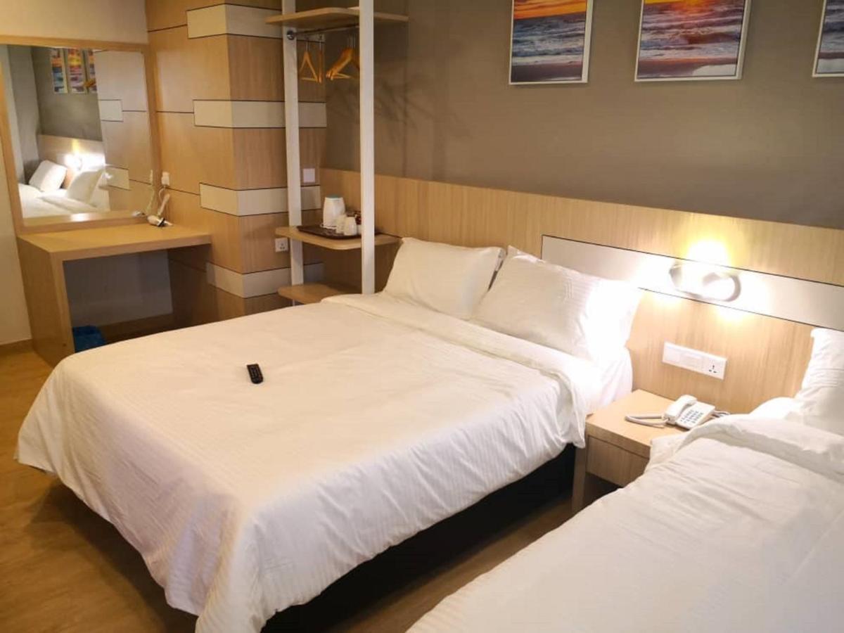 Walk In Hotel Kota Kinabalu Kültér fotó