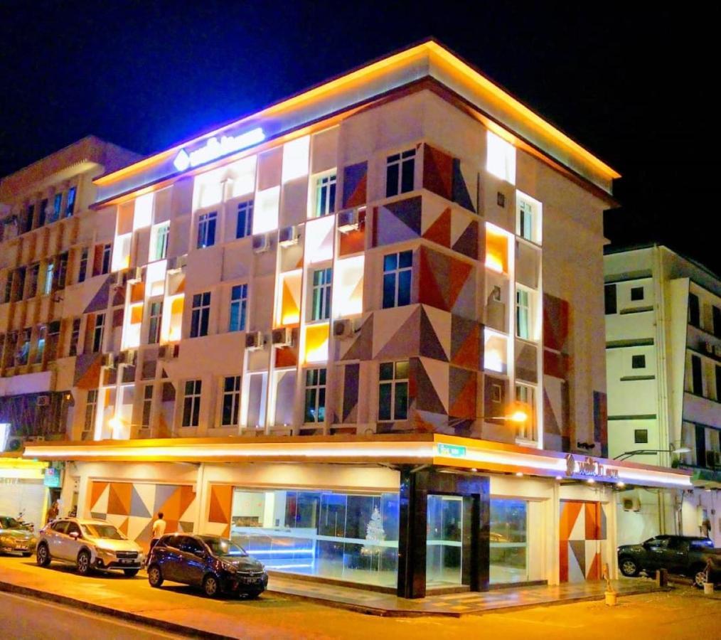 Walk In Hotel Kota Kinabalu Kültér fotó
